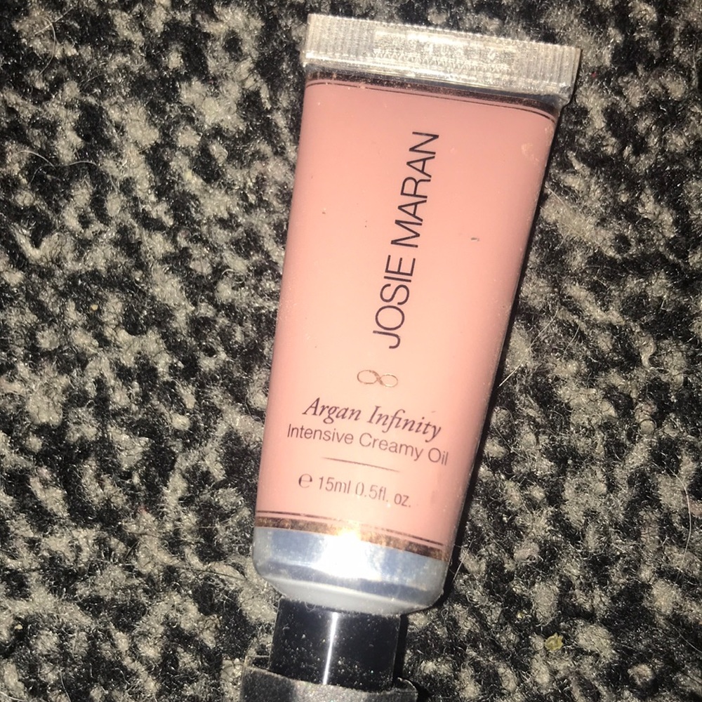 Josie maran Aegean infinity oil